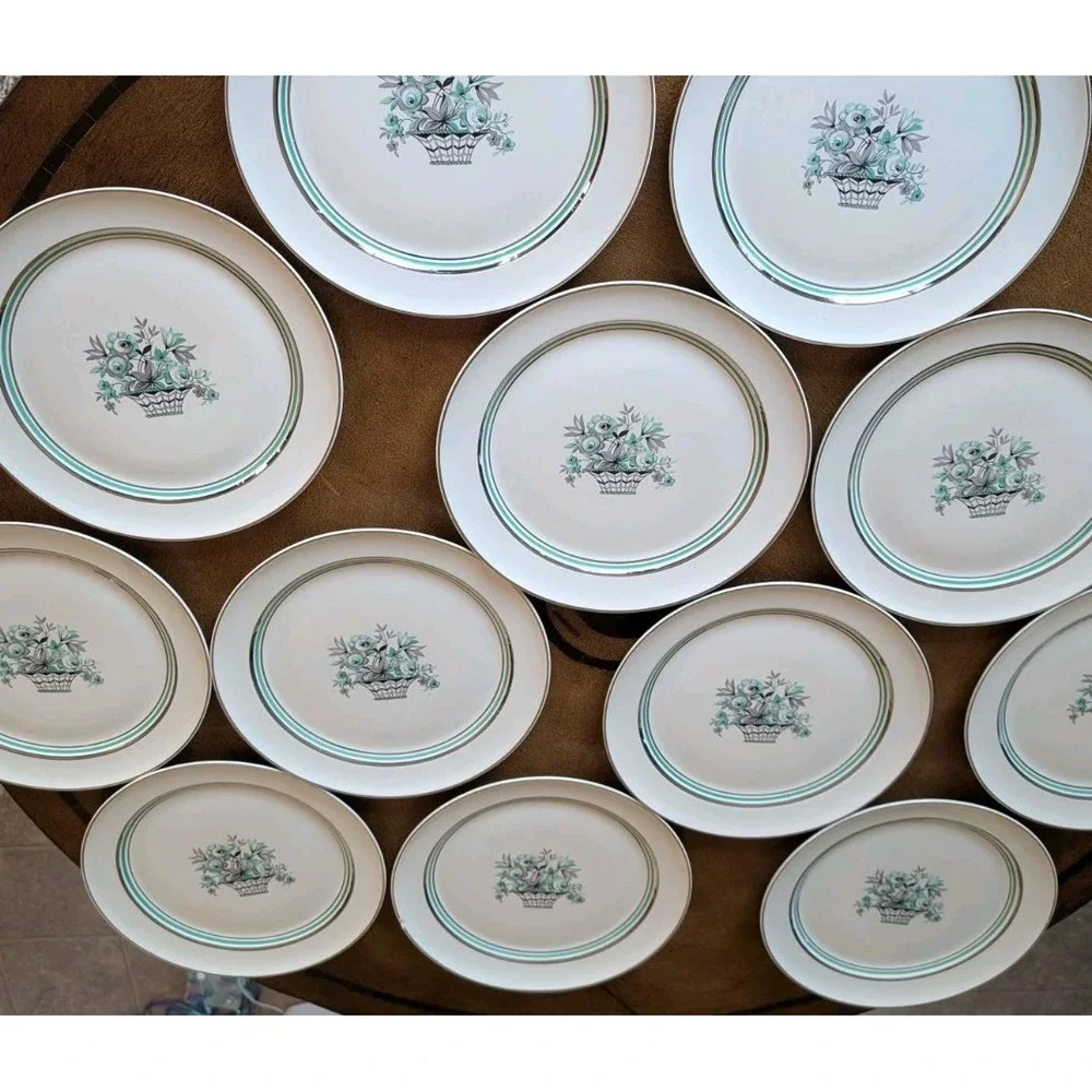 Vintage 1941 Taylor Smith Taylor 8414 Dinnerware Set – 90+ Pcs Basket of Flowers